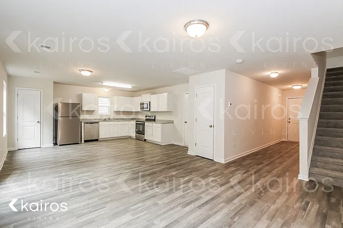 3 bed, 2.5 bath, 1606 sqft, $1,825 — Photo 2