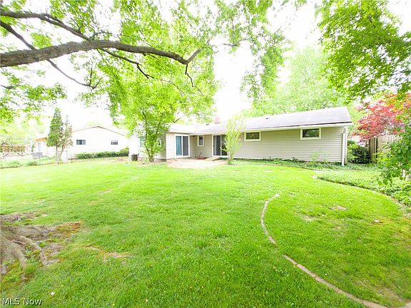 2nd image of 311 Robin Dr