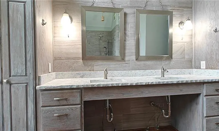 7070 Derby Ct — Photo 11