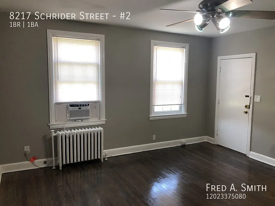 One Bedroom Plus Den Apartment Available Now! — Photo 3
