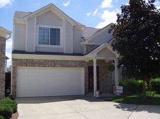 679 Mountain Pine Dr, Greenwood, IN 46143