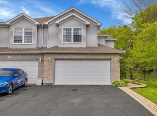 911 Fawn Ridge Ct #B, Yorkville, IL 60560