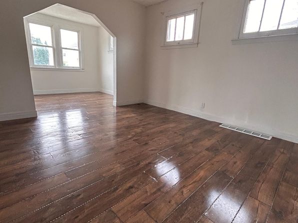 146 Wanda Ave