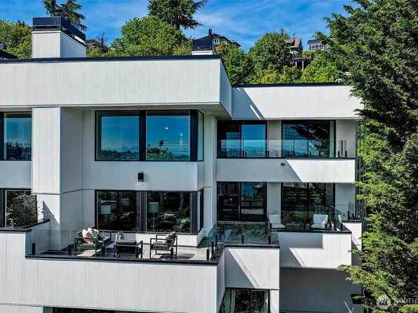 2400 Aurora Avenue N #210, Seattle, WA 98109
