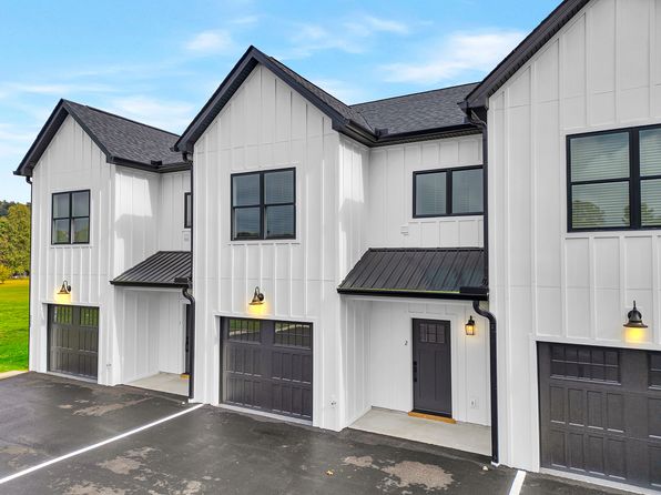 252 River Valley Cir #2