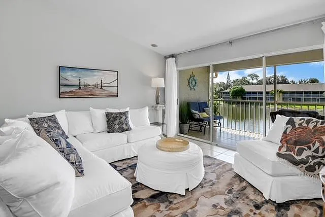1290 Yesica Ann Cir — Photo 3