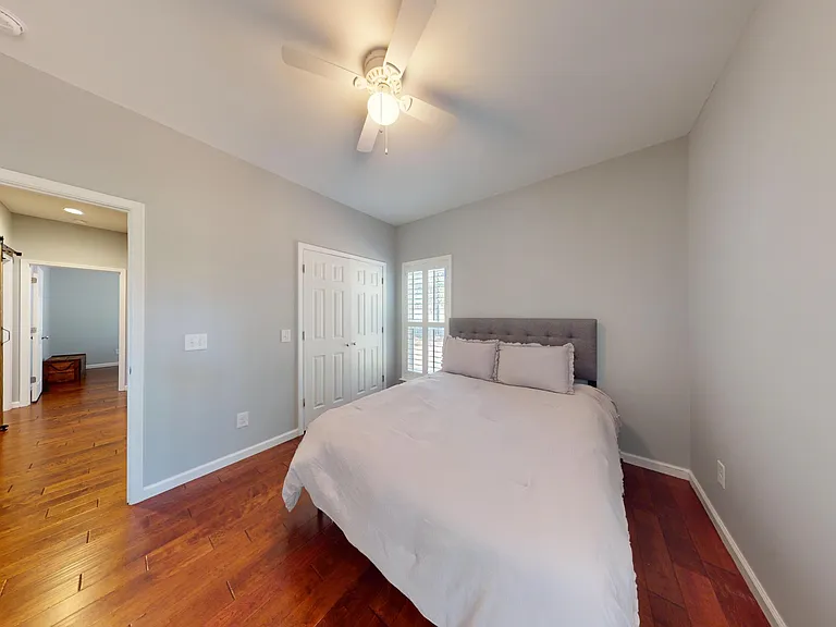 385 Central Dr — Photo 18