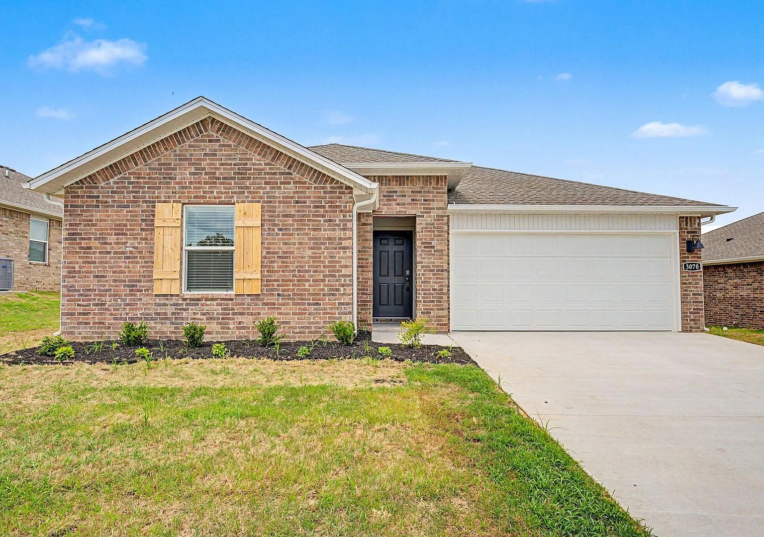 Brand new home awaits you! — Photo 1