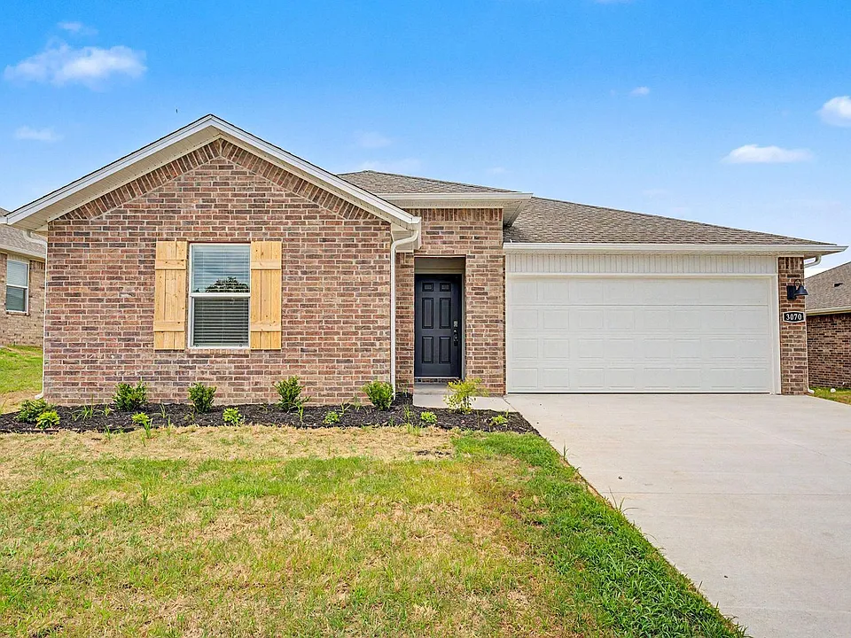 3070 Rosalee Ln