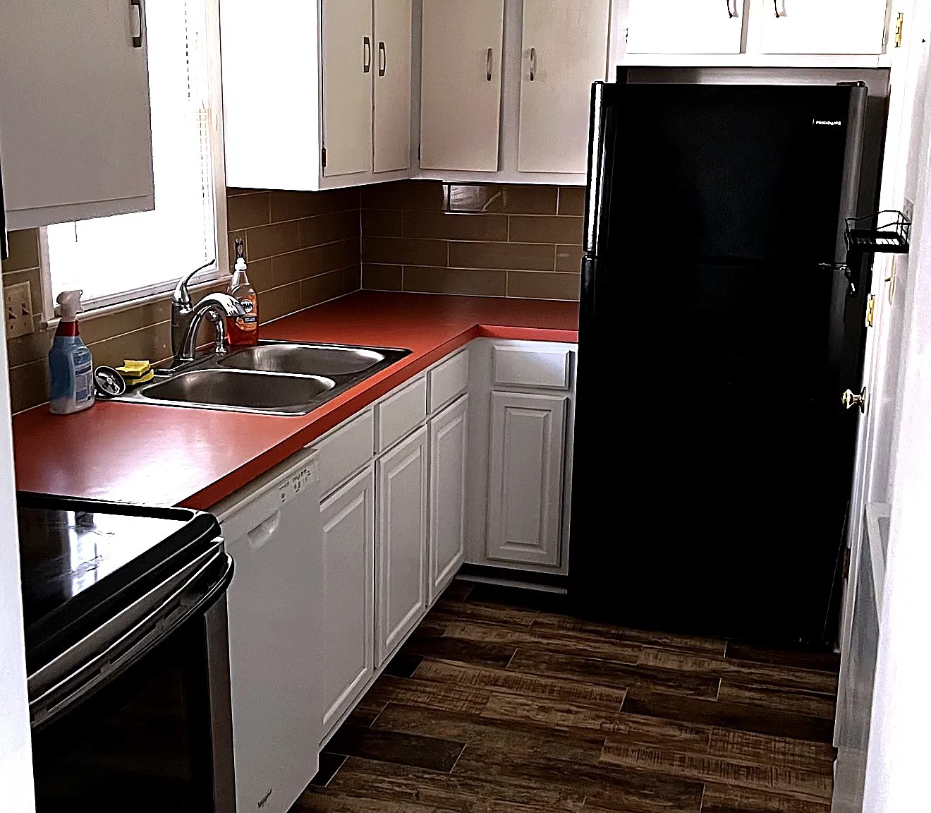 2 bed, 1.5 bath, 950 sqft, $1,500 — Photo 3