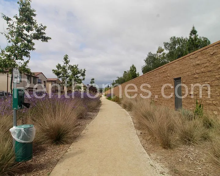 11007 Evelyn Way — Photo 29