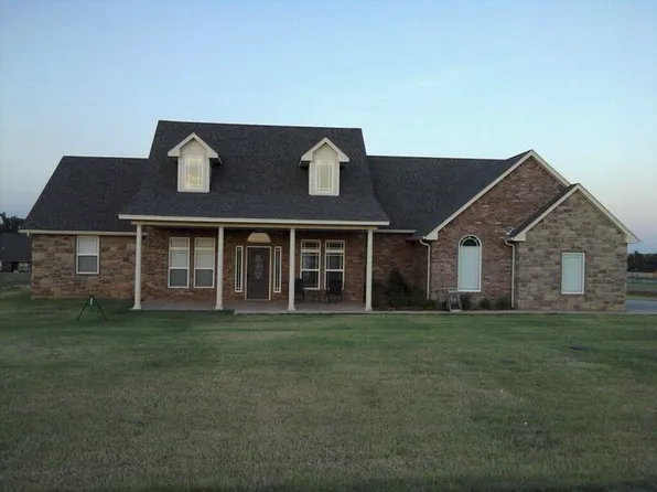 186 NE Coyote Dr, Fletcher, OK 73541