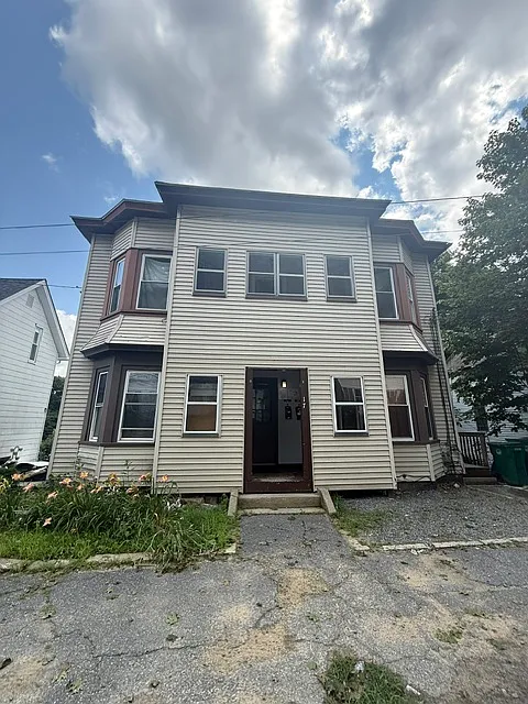 17 Temple St #0