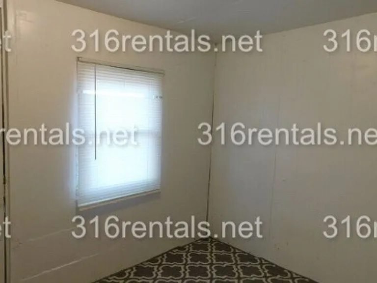 621 Osage St — Photo 13