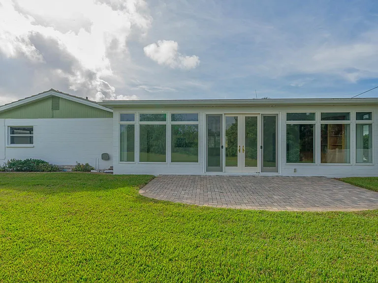 3111 Post Rd — Photo 37