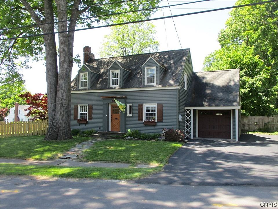 1st image of 102 Argonne Dr