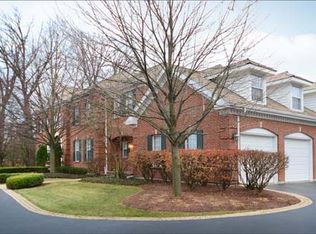 175 S Suffolk Ln, Lake Forest, IL 60045