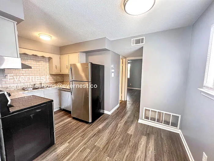 9 Meredith Ct #1 — Photo 5