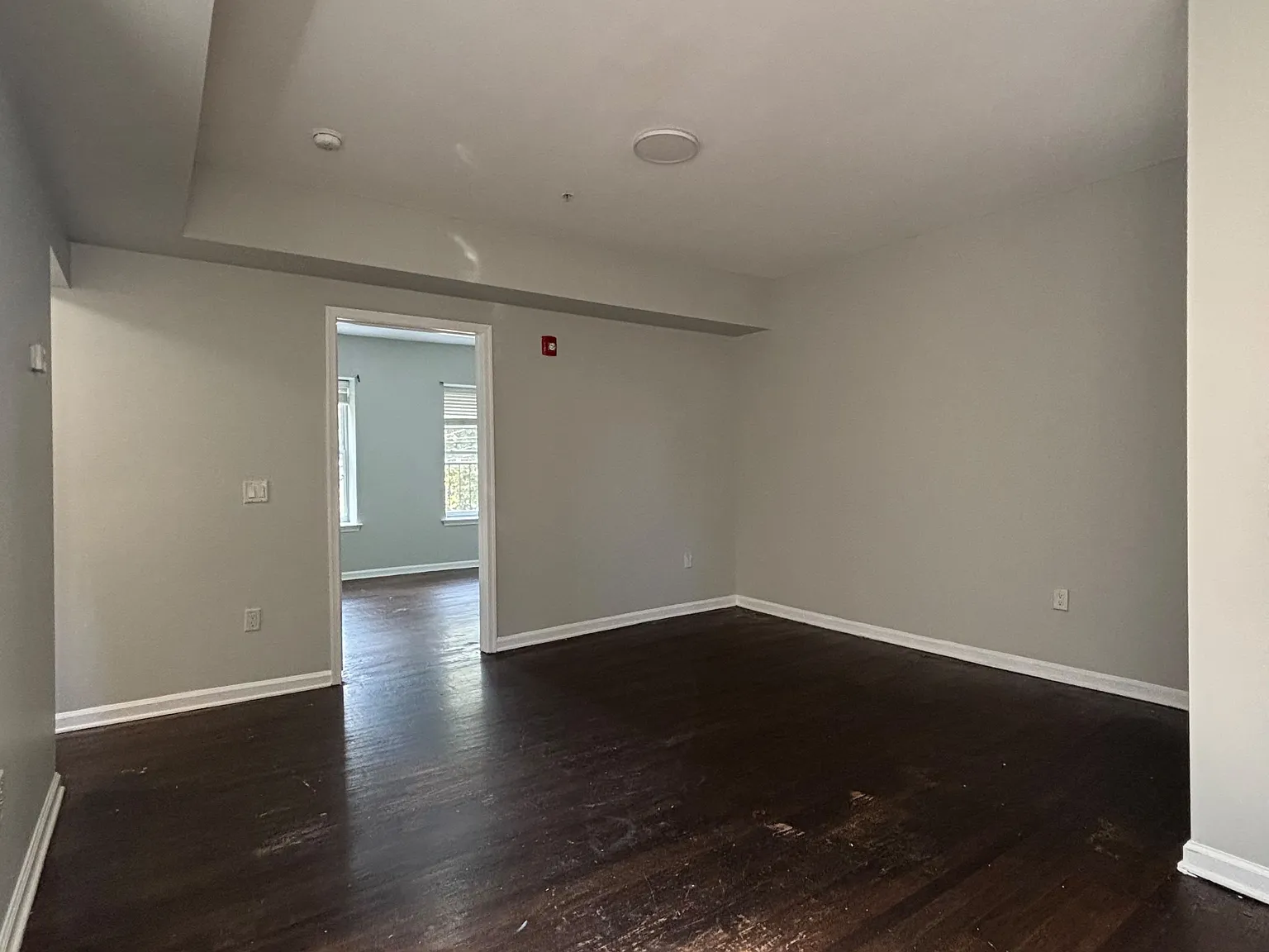 2 bed, 800 sqft, $1,800 — Photo 3