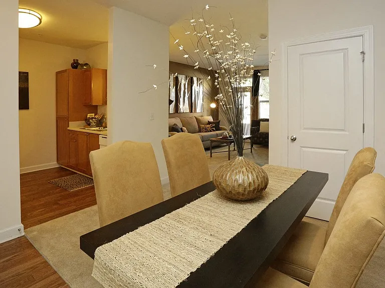 Eat luxuriously in the comfort of your own home