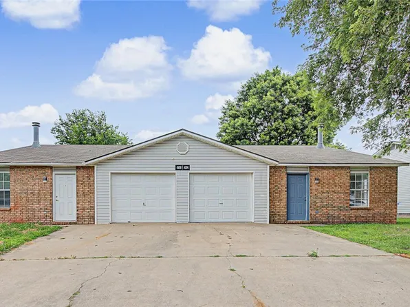 4394 & 4396 W Thrasher Dr, Fayetteville, AR 72704