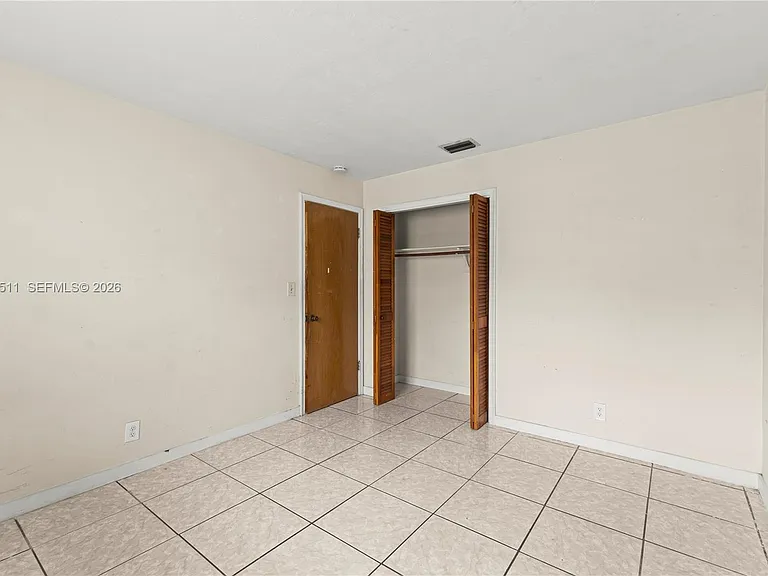 6121 SW 40th Ct #A — Photo 12