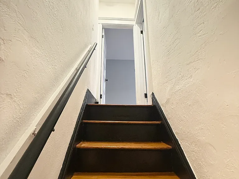 27 Lyndhurst St — Photo 5