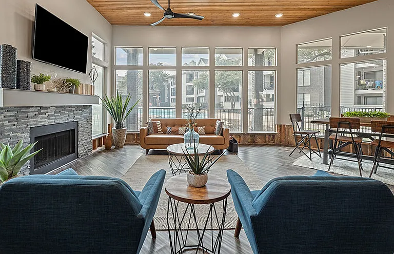 The Elise Apartments — Photo 10