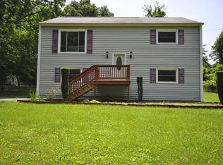 78 Village Rd, Lynchburg, VA 24502