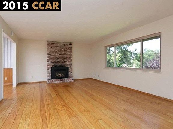 3rd image of 131 Devin Dr