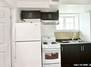 1 Lily Cup Ave #2, Toronto, ON M1L0H4