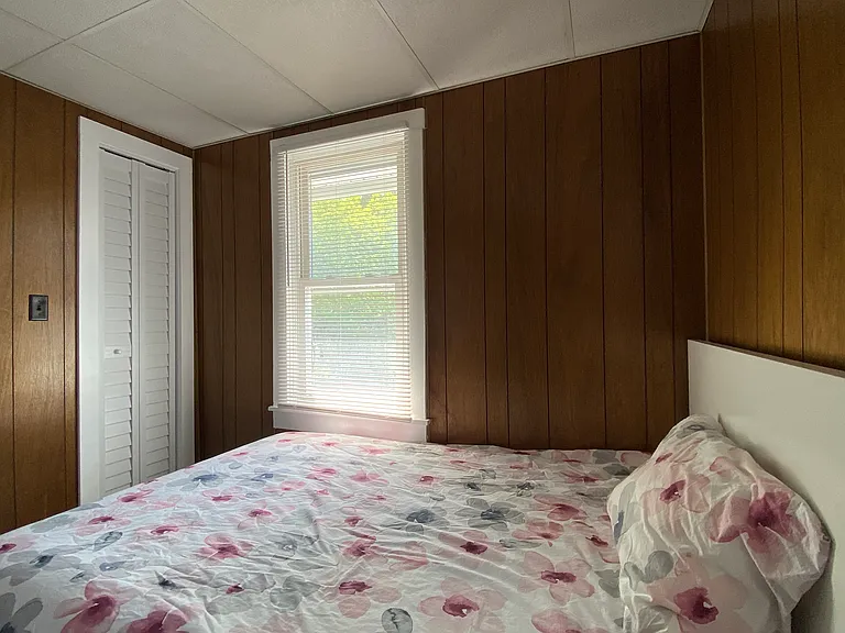 706 Linn St #2 — Photo 7