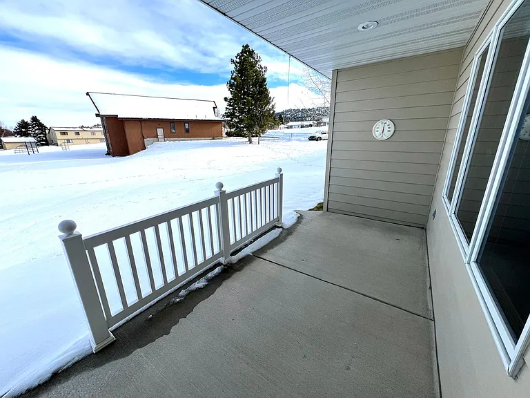 517 Burnham Pl — Photo 17