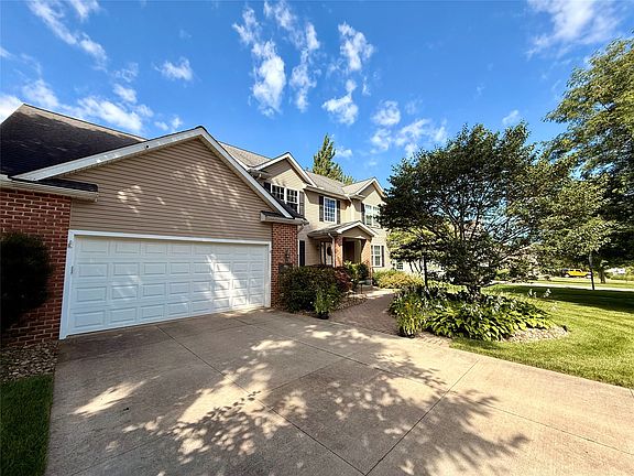 4th image of 8790 Carson Dr