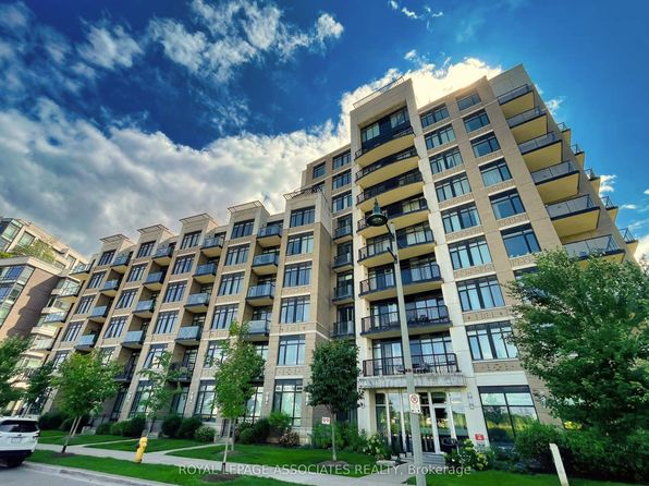 111 Upper Duke Cres #101, Markham, ON L6G 0C8