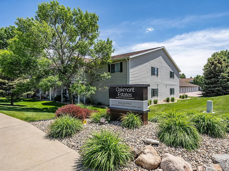 Oakmont Estates
