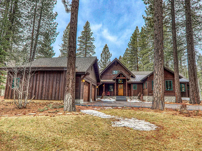11172 Comstock Dr — Photo 3