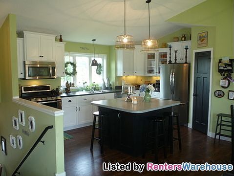 3rd image of 15496 Wintergreen St NW