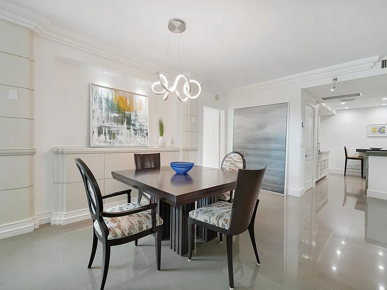 550 SE Mizner Blvd #B209 — Photo 8