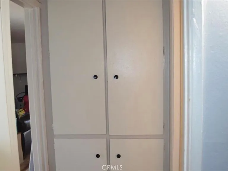 640 E 6th St #D — Photo 12