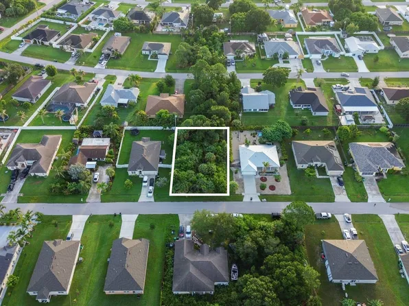 3741 SW SWOPE Street, Port St Lucie, FL 34953