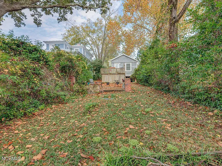 312 Queen St — Photo 4