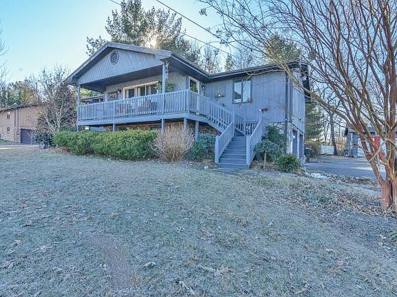 3rd image of 115 Hicks Acres Dr