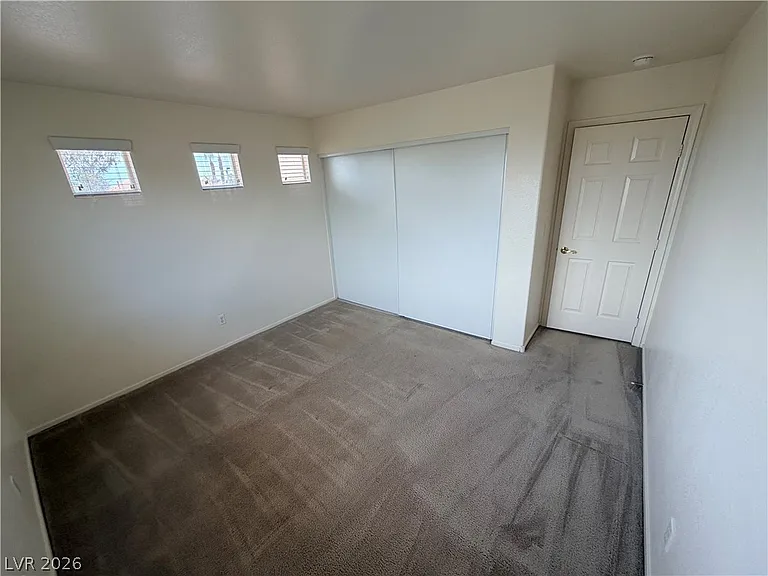 925 Lexington Cross Dr — Photo 36