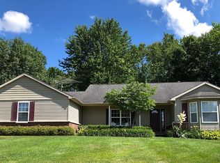 5447 Lenard Cir, Howell, MI 48843