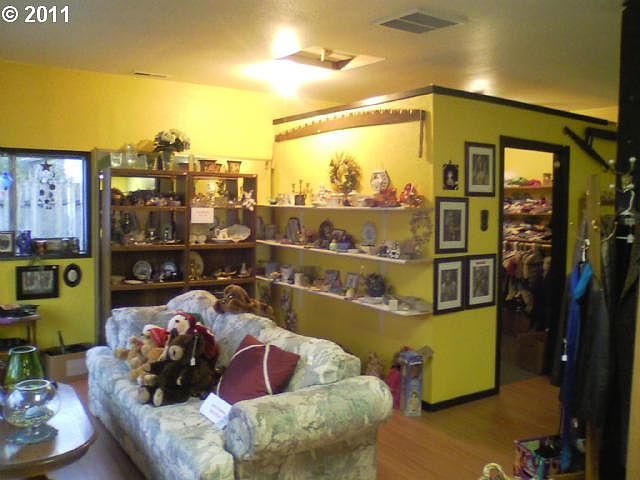 2nd image of 704 E Main St