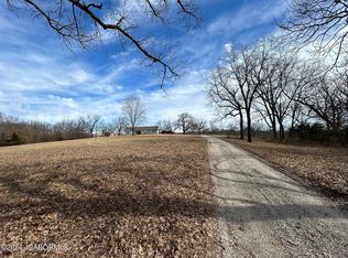 33241 Kubli Rd, California, MO 65018