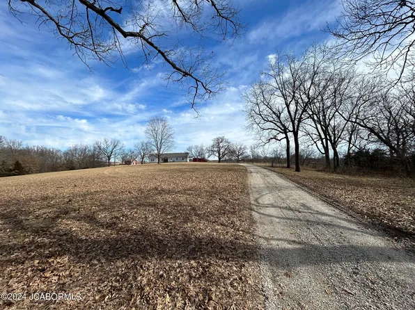 33241 Kubli Rd, California, MO 65018