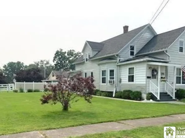 427 Nevins St, Dunkirk, NY 14048
