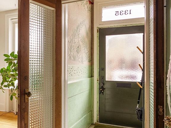 3rd image of 1335 Reed St